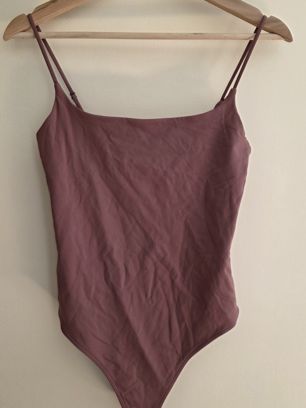 Babaton Aritzia Mauve Contour Cami Bodysuit